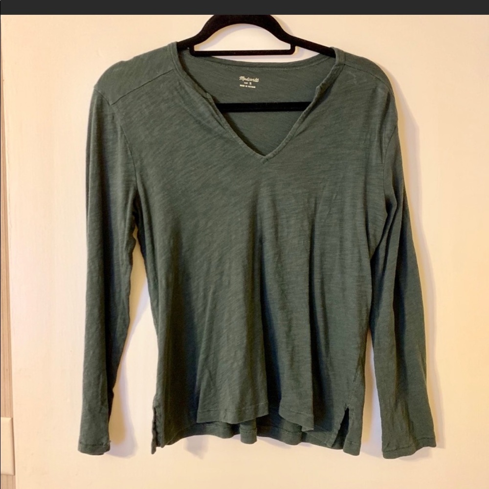 ✨BUNDLE✨2 Madewell v-neck long sleeves size small